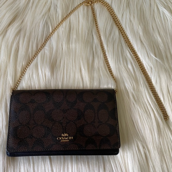 Coach Handbags - Coach Crossbody bag Preloved